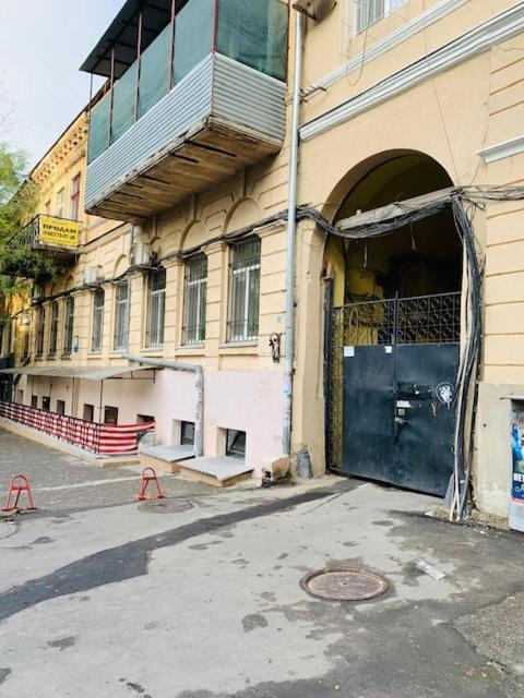 Vip Студио На Дерибасовской Apartment Odesa Exterior foto